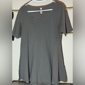 Lularoe Perfect Tee T Tunic Short Sleeve shirt Solid Gray Size Medium